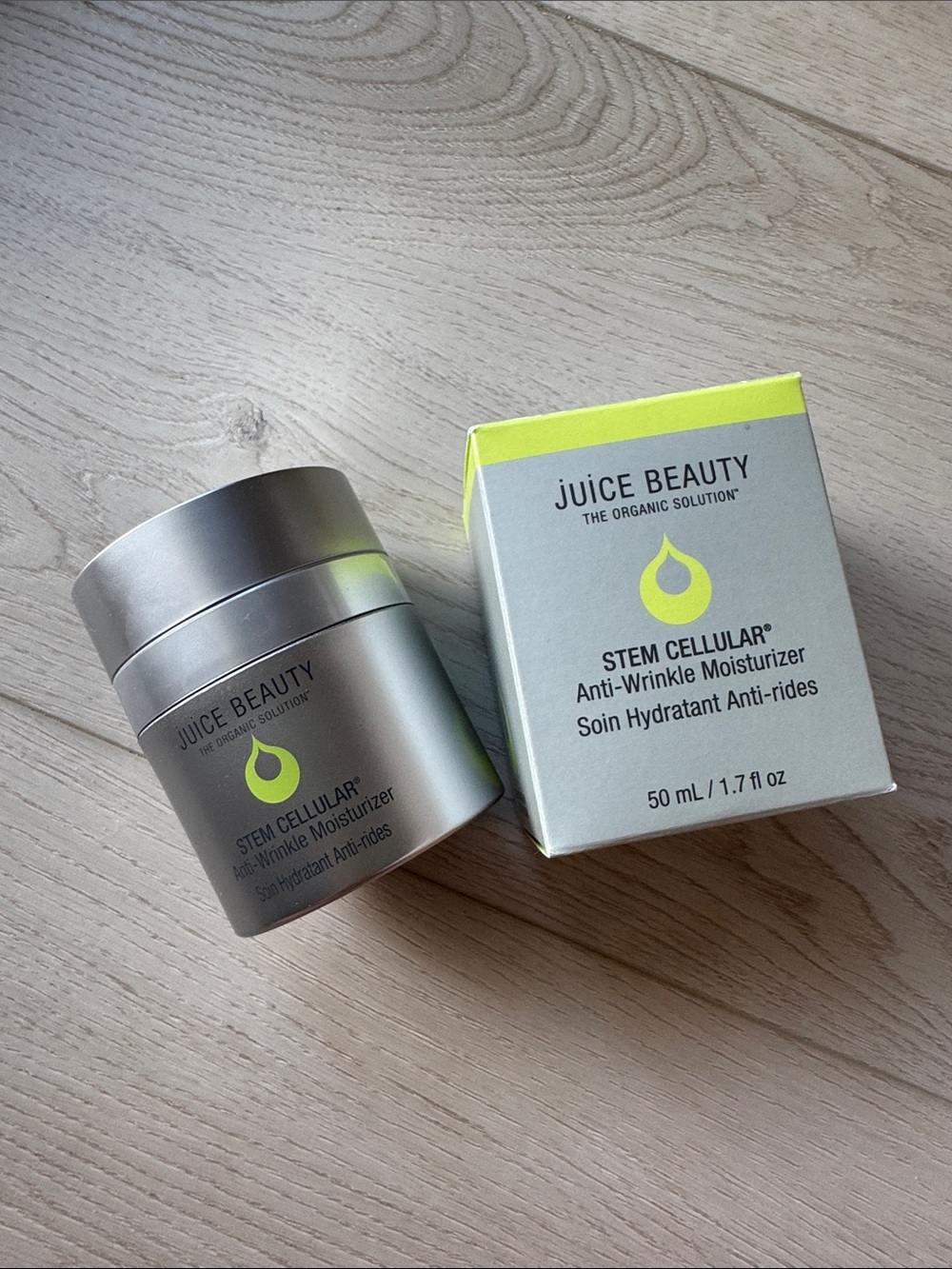 Juice Beauty Stem Cellular Anti-Wrinkle Moisturizer + Freebie